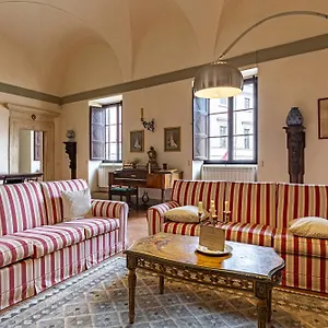Apartment Palazzo Costanti - A 8 Minuti Dalle Terme, San Quirico d'Orcia